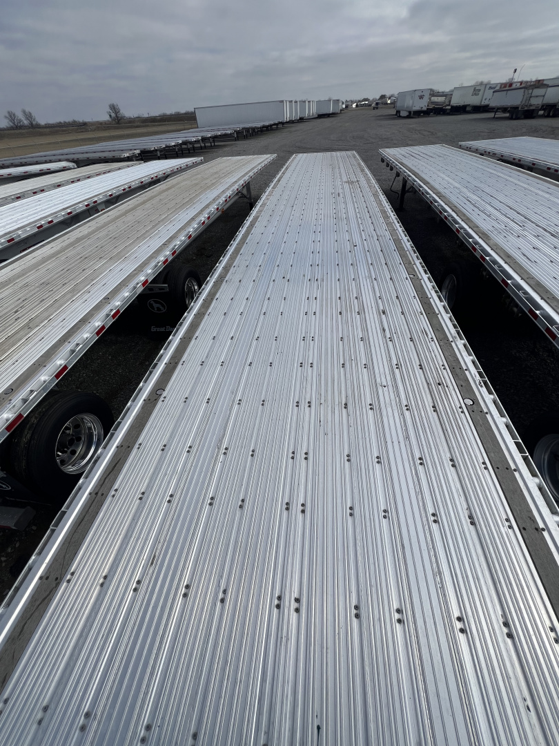 Used (6 AVAILABLE) 2022 Great Dane 53' Flatbed Semi Trailer