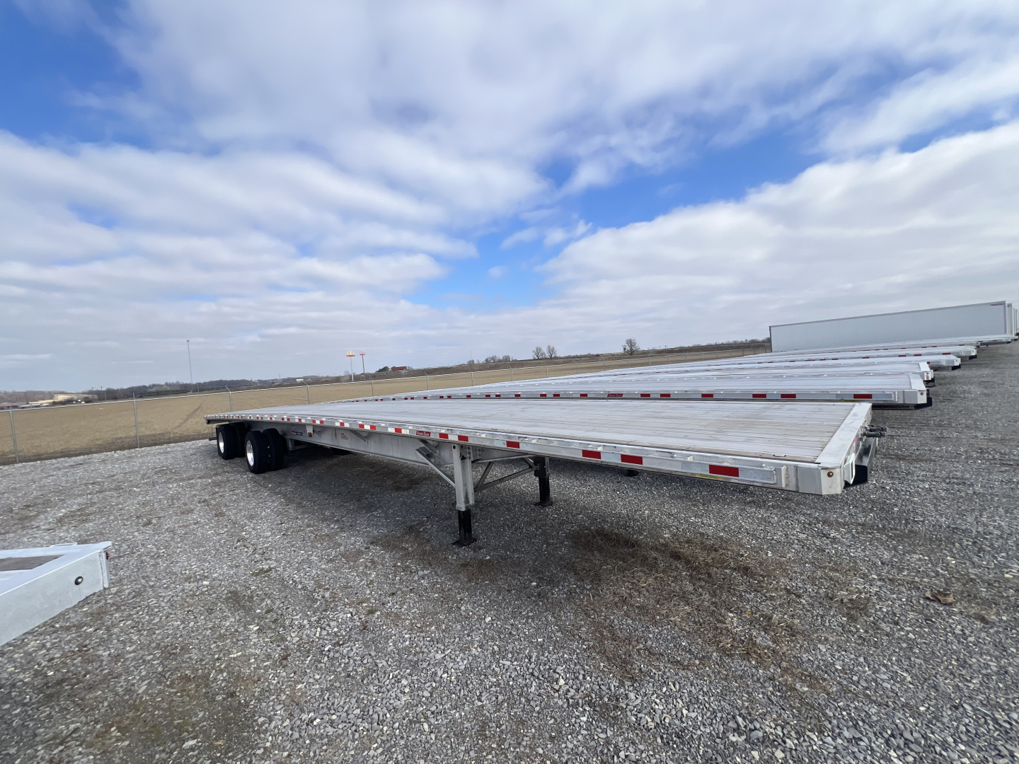 Used (6 AVAILABLE) 2022 Great Dane 53' Flatbed Semi Trailer
