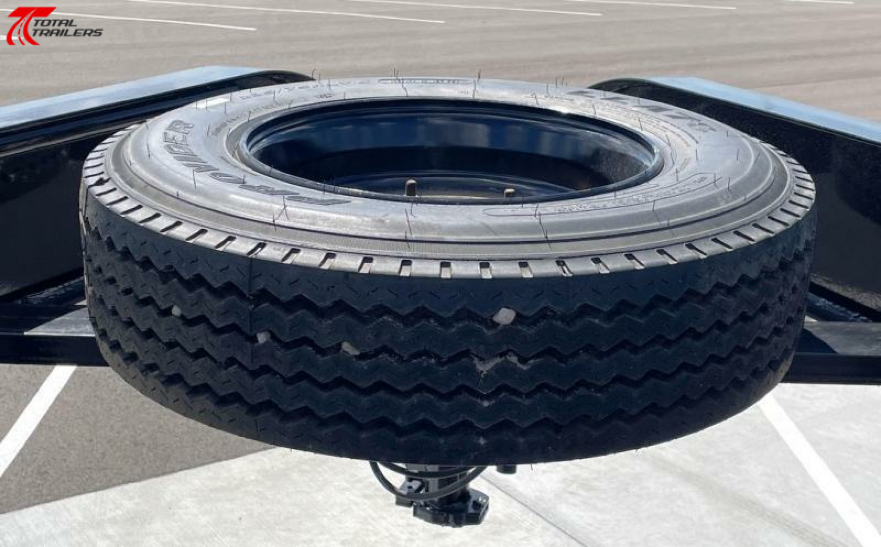New Horizon 16' Gooseneck Dump Trailer 22,400LB, 18ply Tires, 36" Sides, Side Door, 10K Axles, 7 Gauge Floor