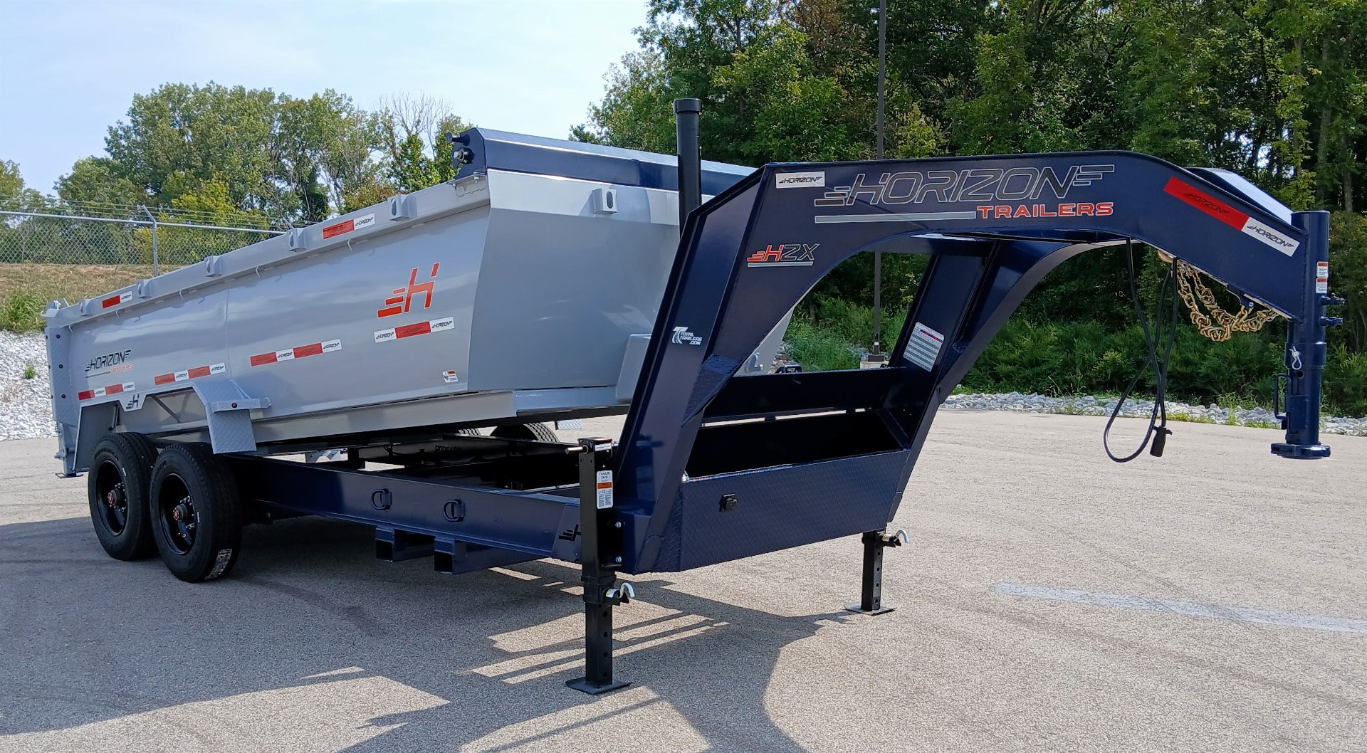 New Horizon 16' Gooseneck Dump Trailer 22,400LB, 18ply Tires, 36" Sides, Side Door, 10K Axles, 7 Gauge Floor