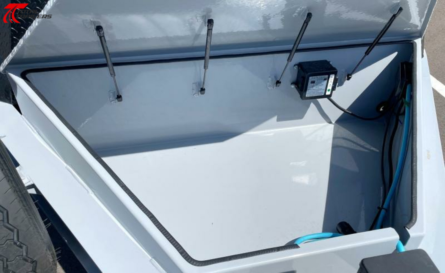 New Horizon Trailers 102" x 22' Equipment Trailer 15,260LB, Spare, Drive Over Fenders, Tool Box