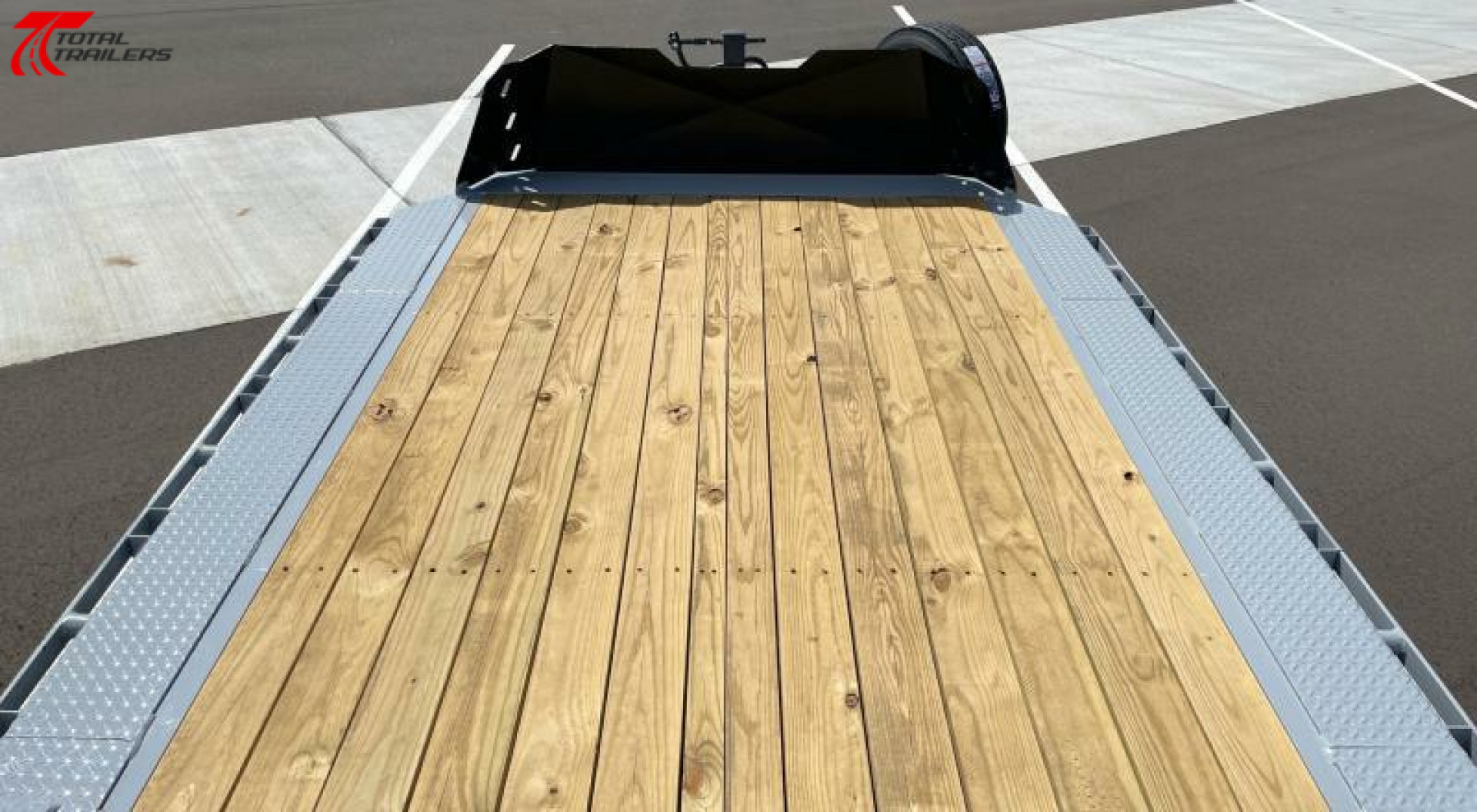 New Horizon Trailers 102" x 22' Equipment Trailer 15,260LB, Spare, Drive Over Fenders, Tool Box