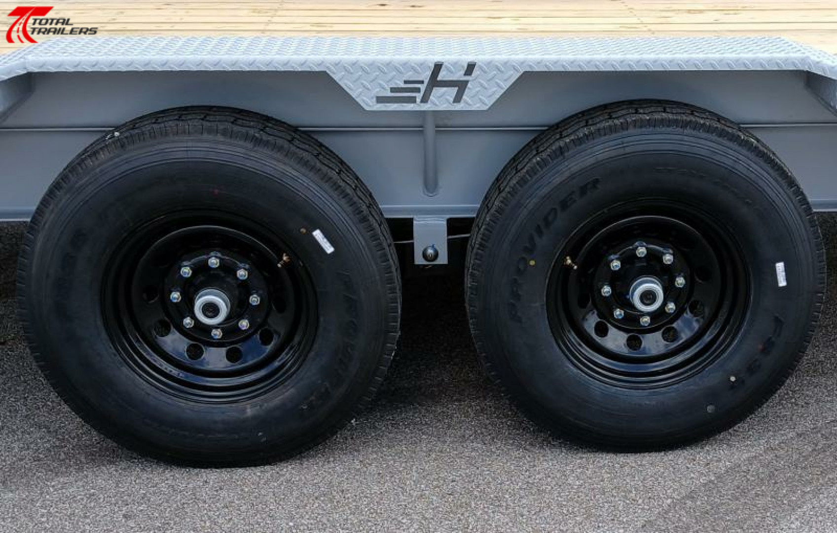 New Horizon 102"W x 22' Equipment Trailer 15,260lb, Drive Over Fenders, 14 Ply Tires, Spare