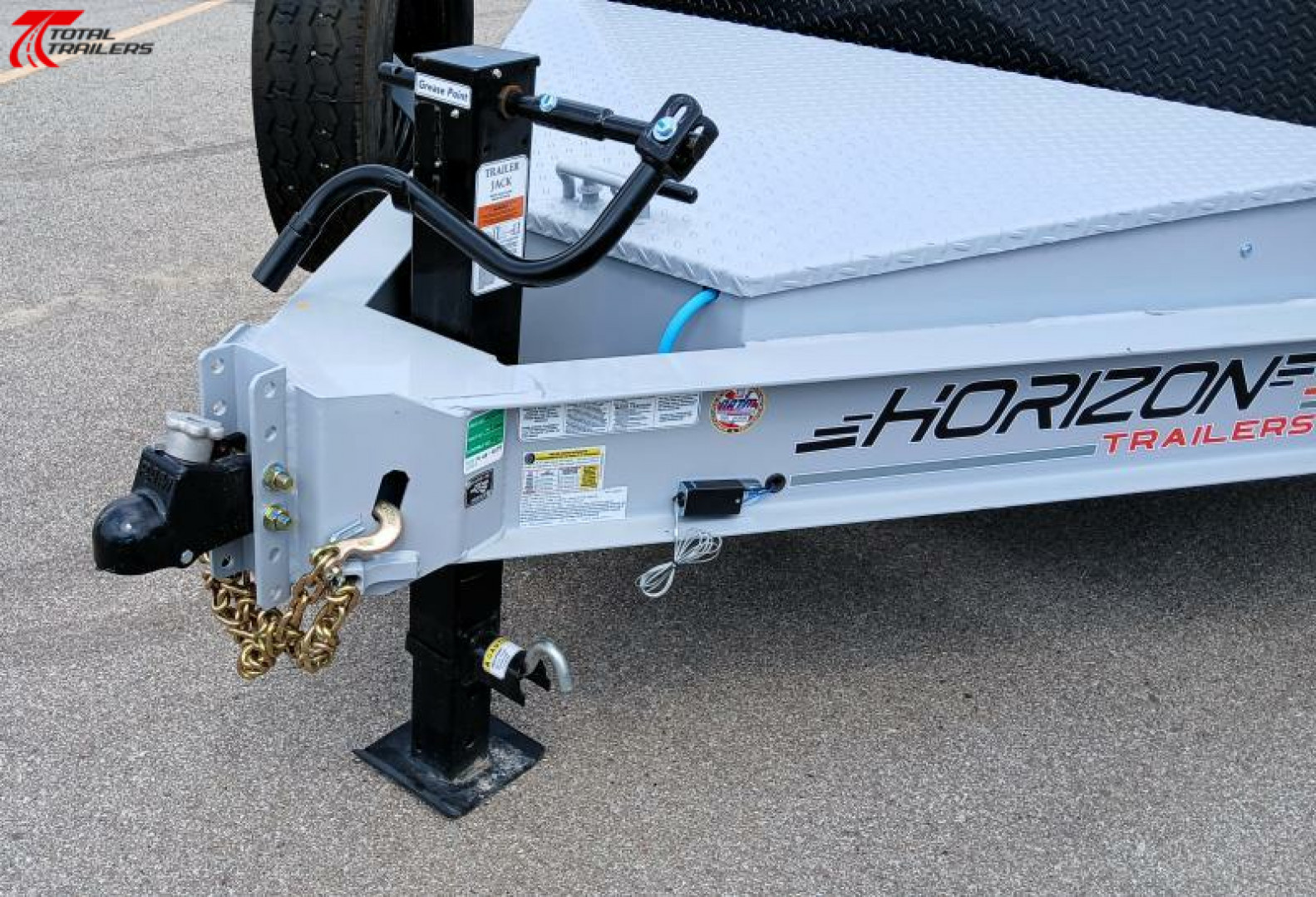 New Horizon 102"W x 22' Equipment Trailer 15,260lb, Drive Over Fenders, 14 Ply Tires, Spare