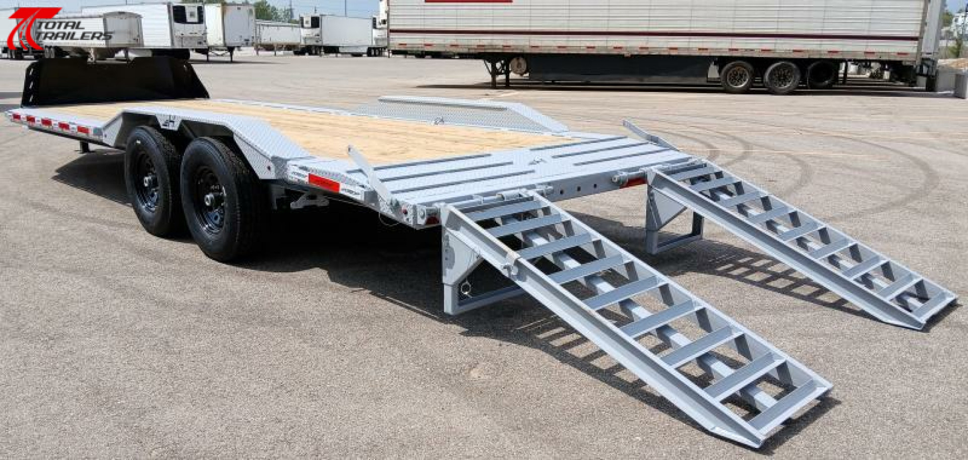 New Horizon 102"W x 22' Equipment Trailer 15,260lb, Drive Over Fenders, 14 Ply Tires, Spare