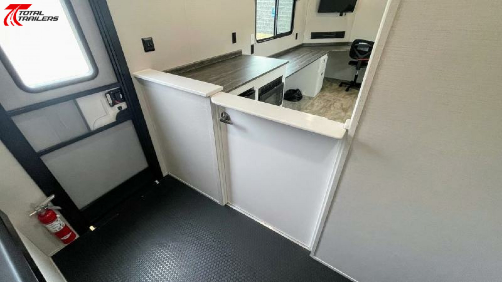 New 20' Jobsite Office Trailer w/ AC, Heat, Cabinets