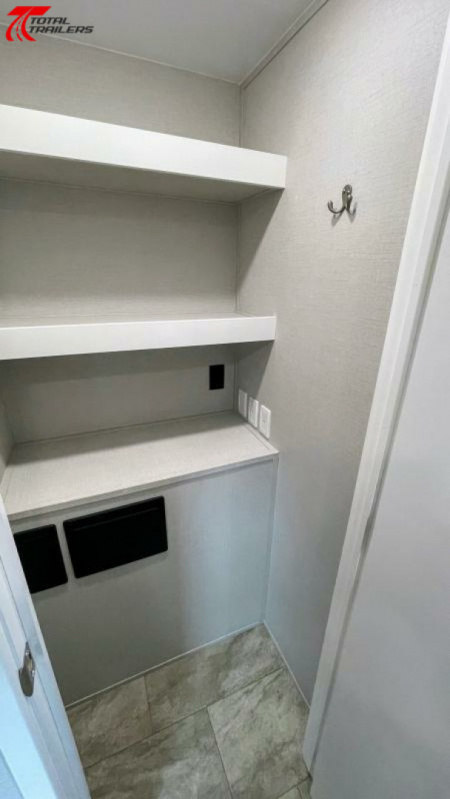 New 20' Jobsite Office Trailer w/ AC, Heat, Cabinets