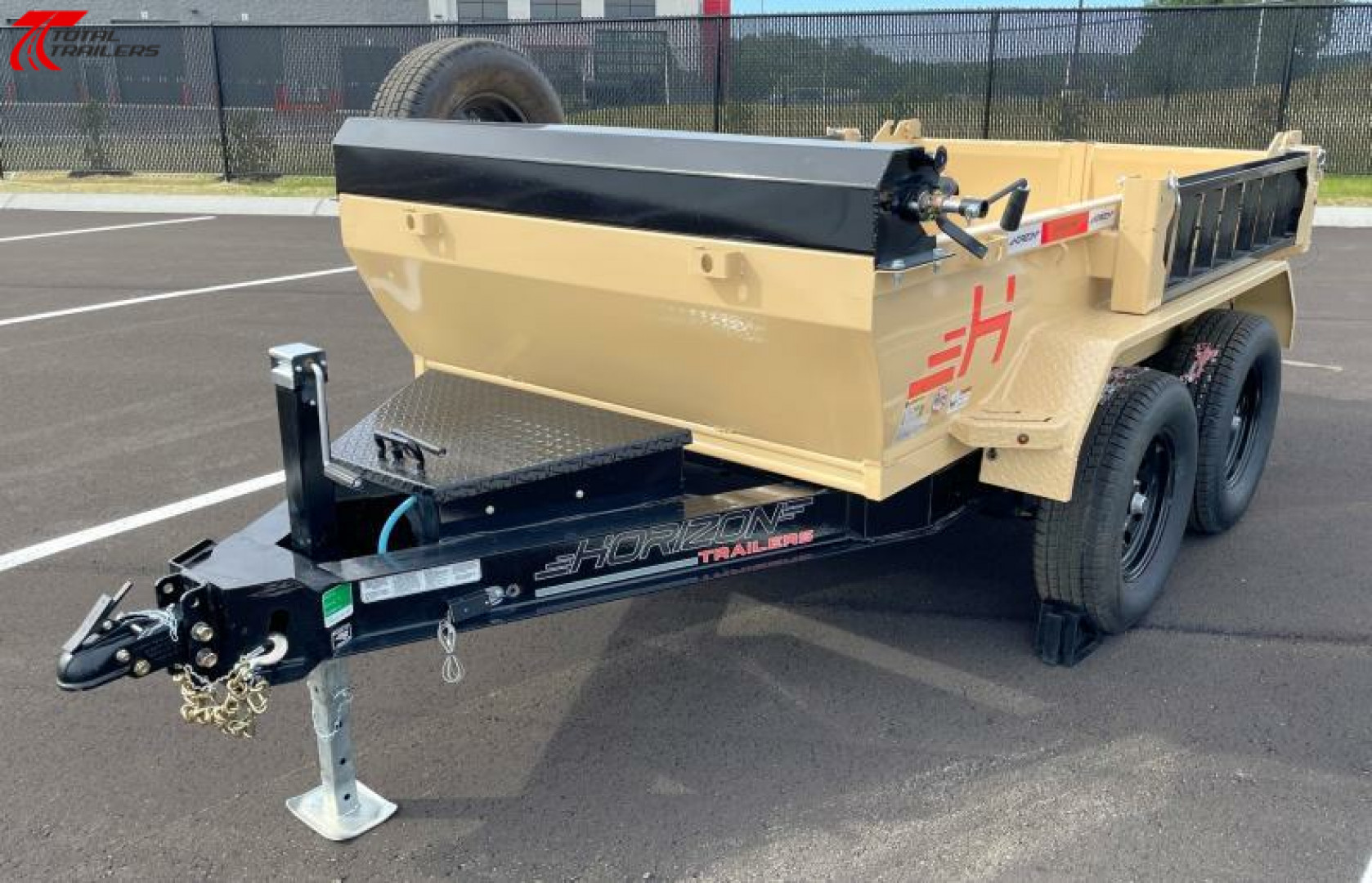 New Horizon Trailers 10' Dump Trailer 7630LB, 18" Sides, Tarp, Ramps, Spare Tire