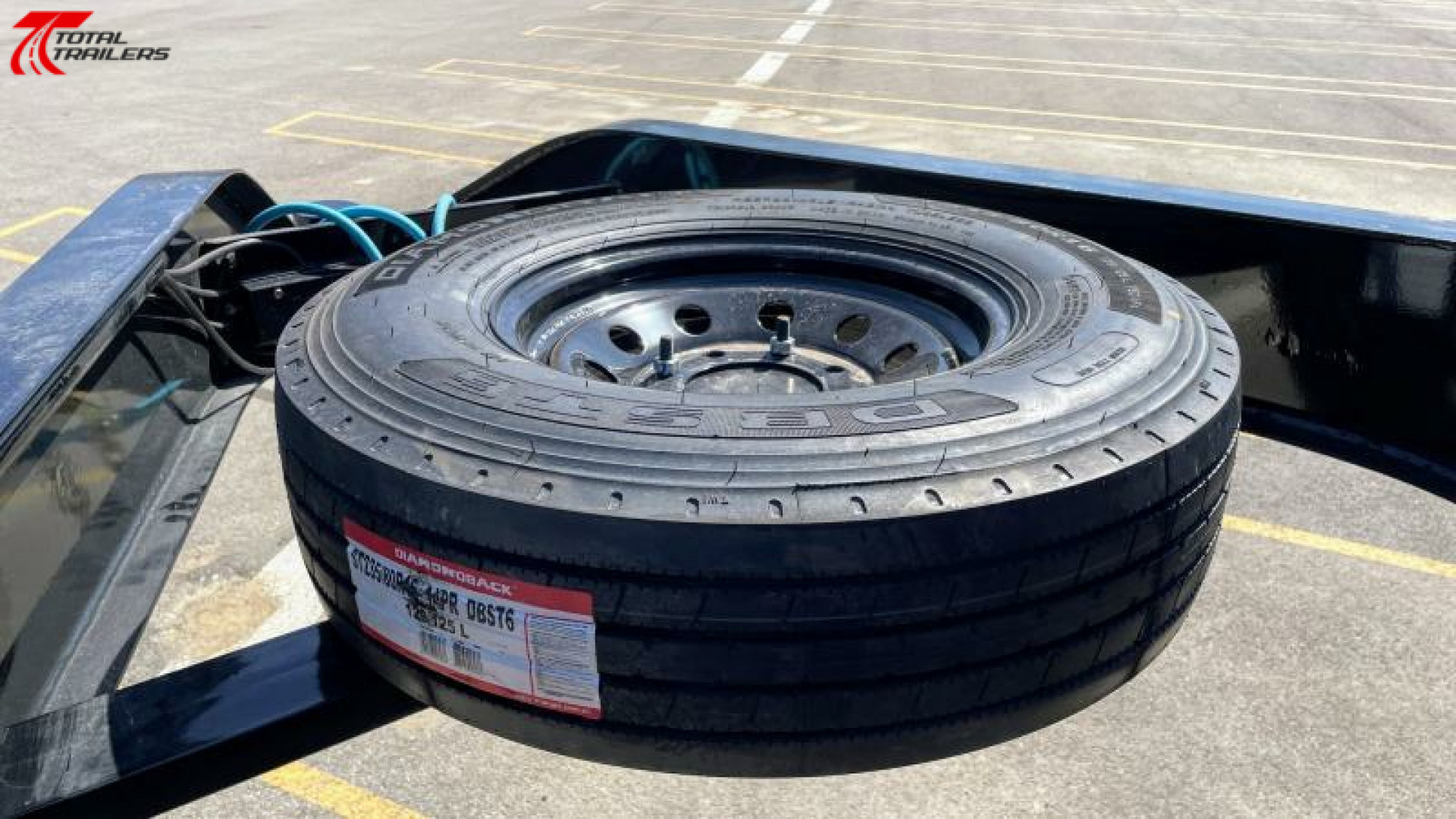 New Horizon Trailers 16' Roll Off Dump Trailer 17,920LB w/ 3Bins, Spare Tire