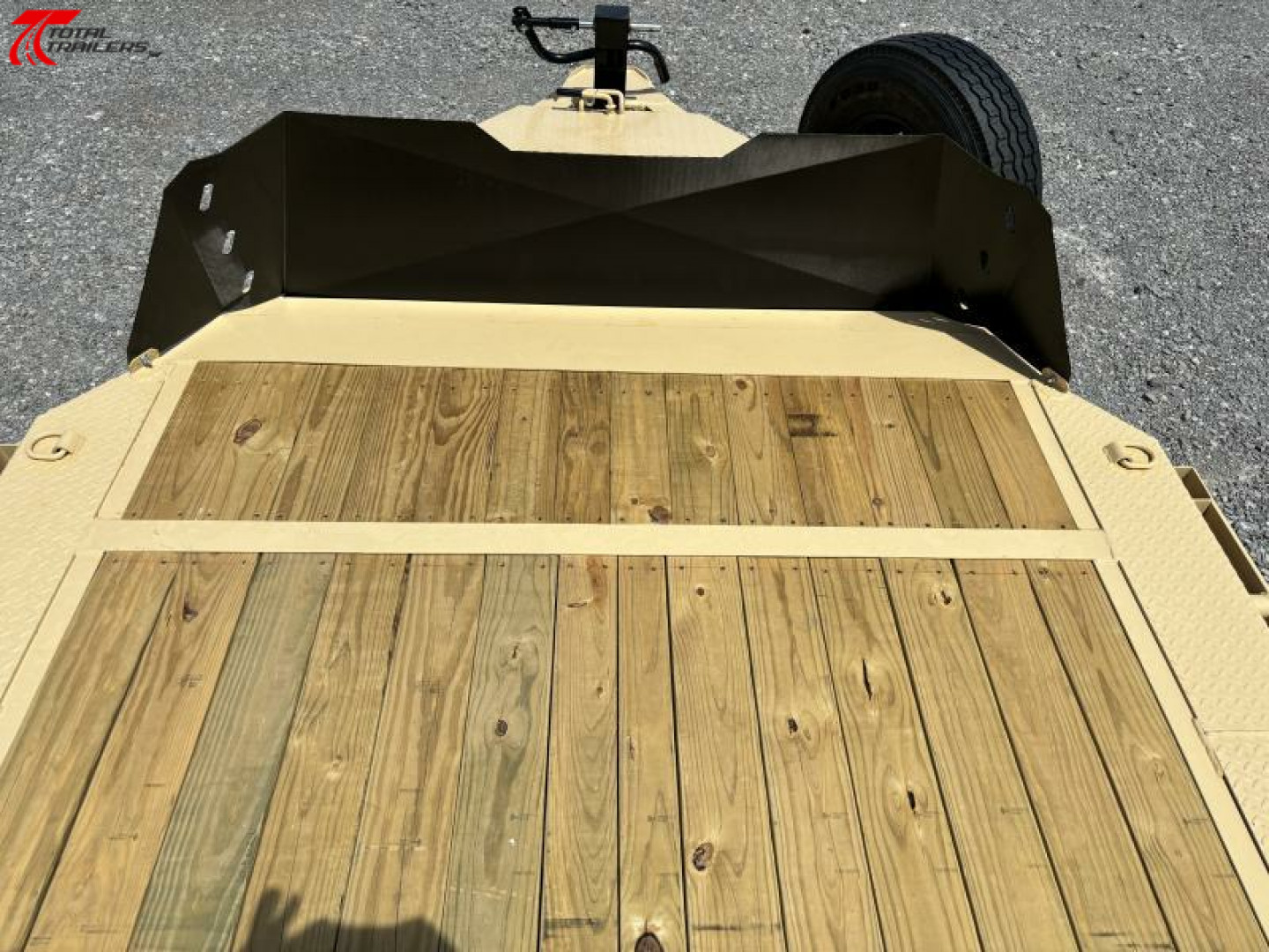 New Horizon Trailers 102" Wide 22' Long Equipment Trailer 15,260LB, 14 Ply, Drive Over Fenders