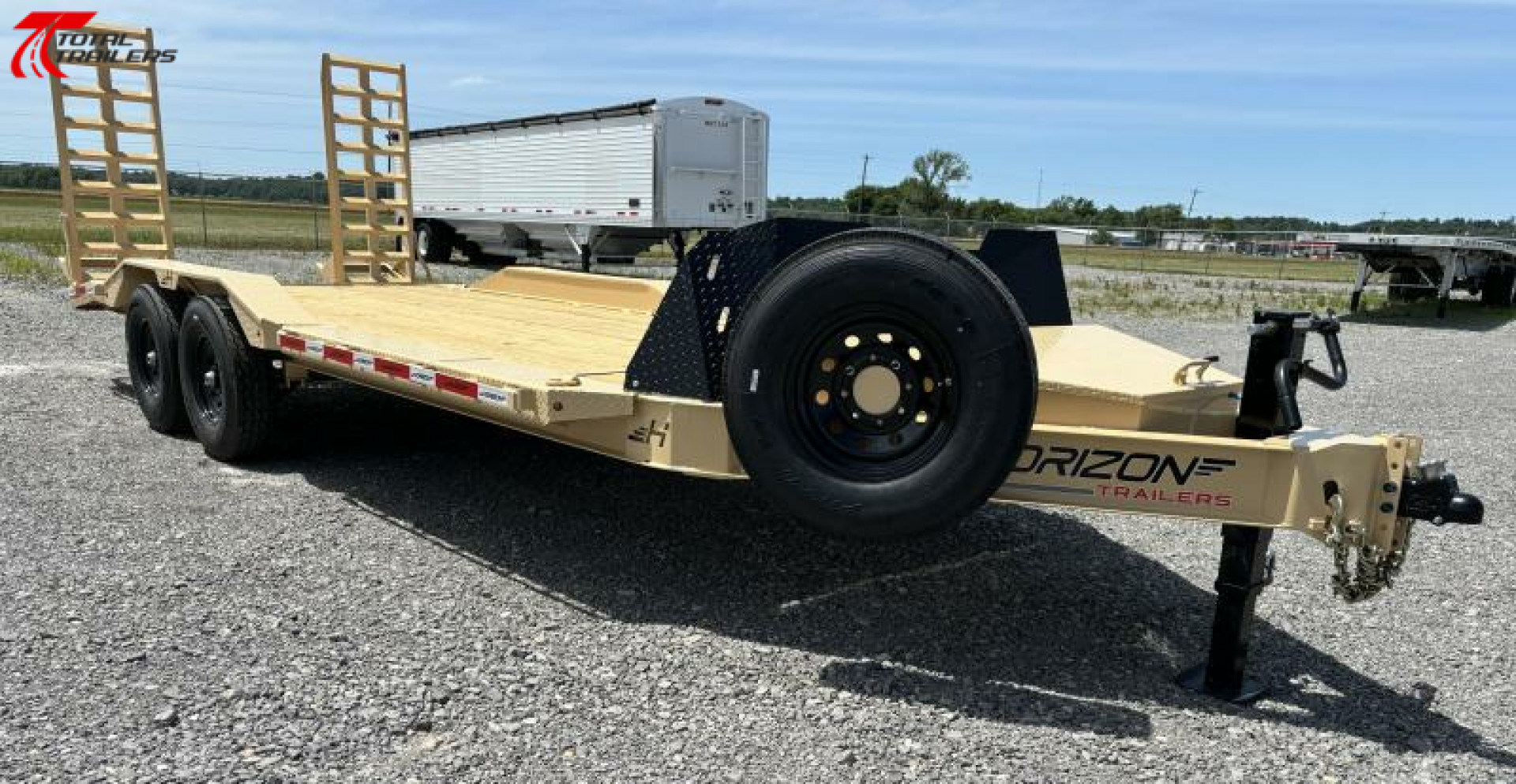 New Horizon Trailers 102" Wide 22' Long Equipment Trailer 15,260LB, 14 Ply, Drive Over Fenders