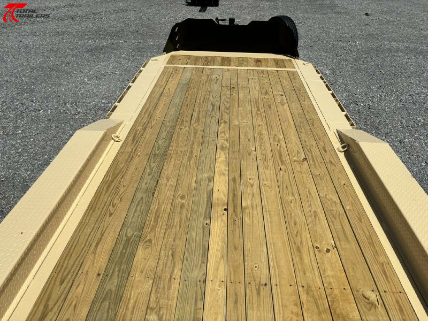 New Horizon Trailers 102" Wide 22' Long Equipment Trailer 15,260LB, 14 Ply, Drive Over Fenders