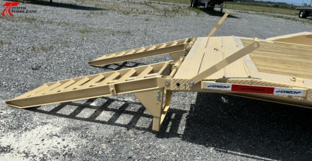 New Horizon Trailers 102" Wide 22' Long Equipment Trailer 15,260LB, 14 Ply, Drive Over Fenders