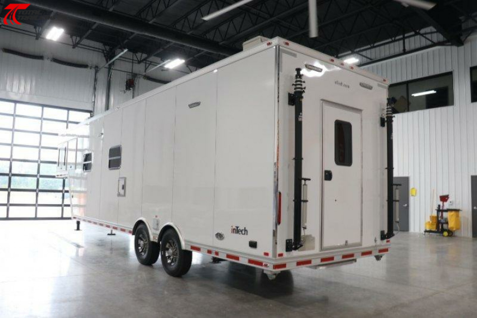 New 36' Gooseneck Command Trailer w/ Masts