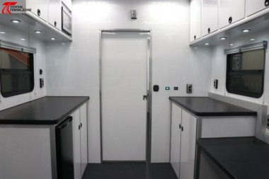 New 36' Gooseneck Command Trailer w/ Masts