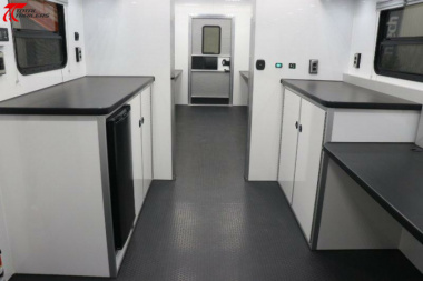 New 36' Gooseneck Command Trailer w/ Masts