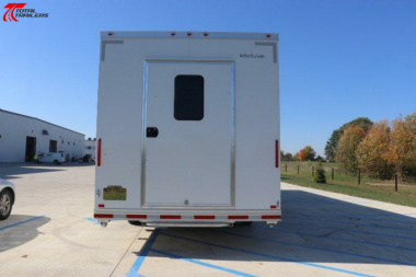 New 42' Dental Medical Trailer w/ Wheelchair Lift