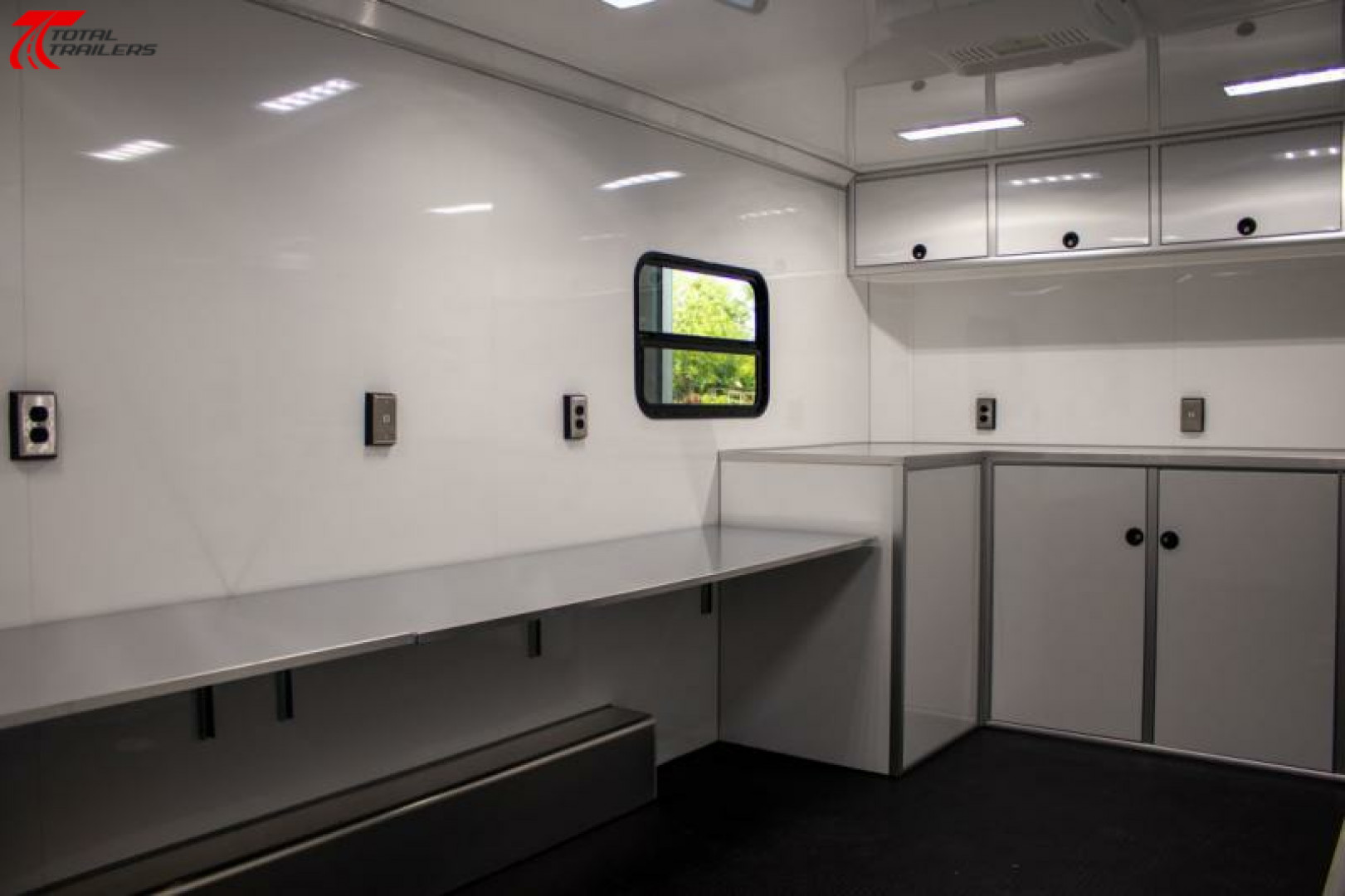New 16' Operations Command  Office Trailer