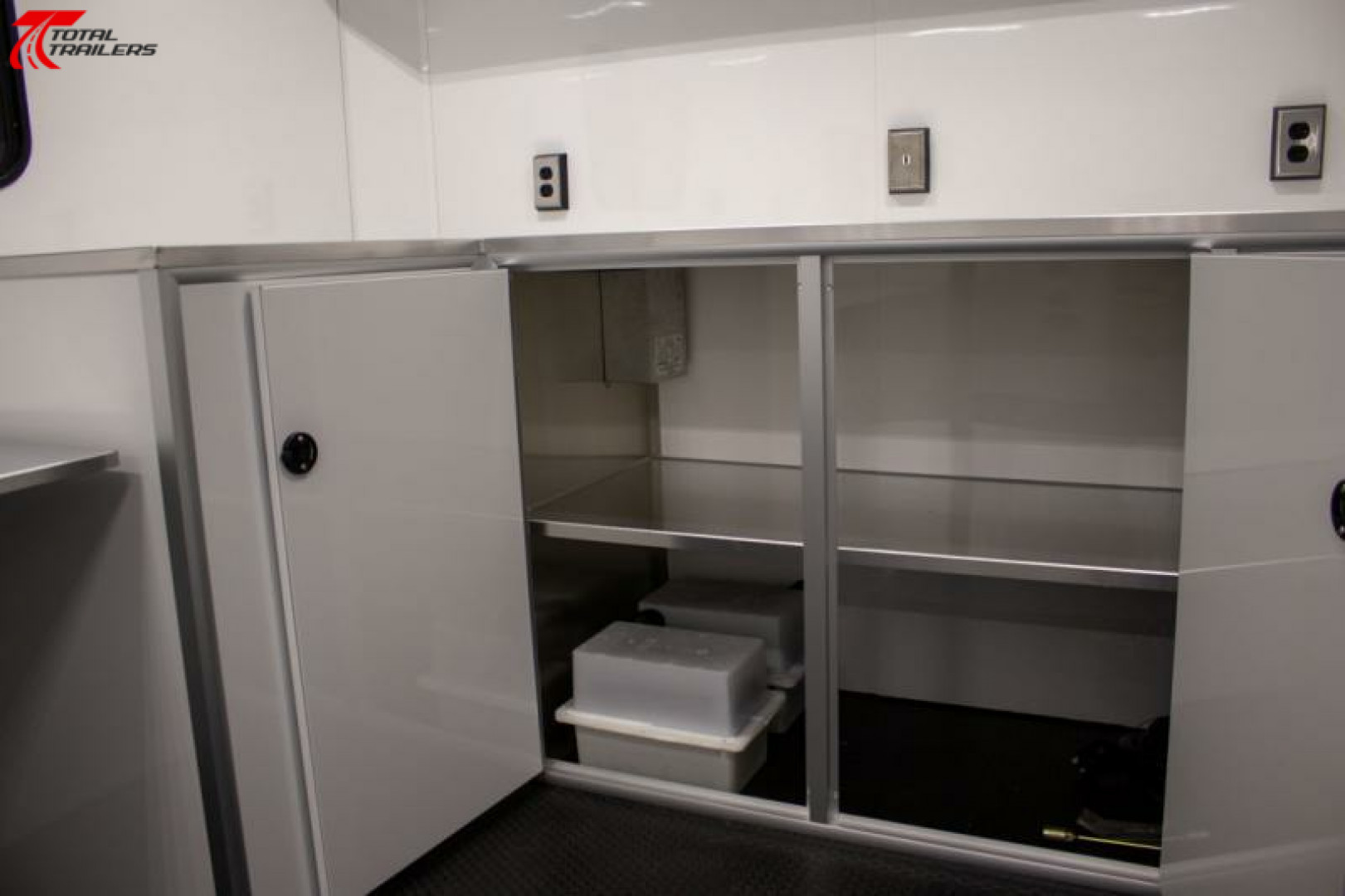 New 16' Operations Command  Office Trailer
