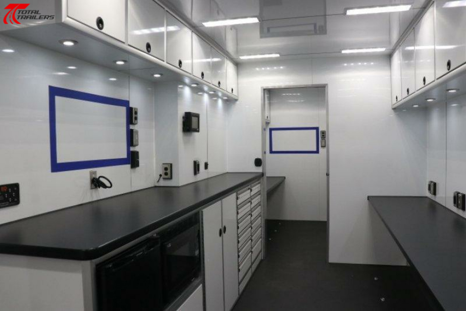 New Gooseneck Mobile Command Trailer w/ Mast Specialty Trailer