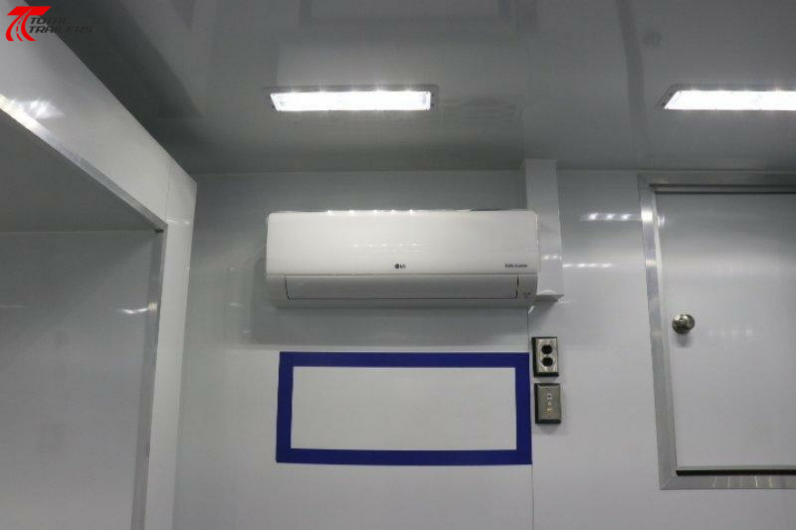 New Gooseneck Mobile Command Trailer w/ Mast Specialty Trailer