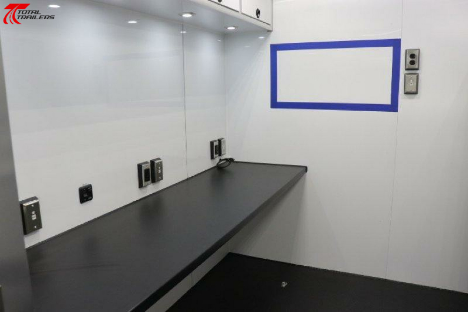 New Gooseneck Mobile Command Trailer w/ Mast Specialty Trailer