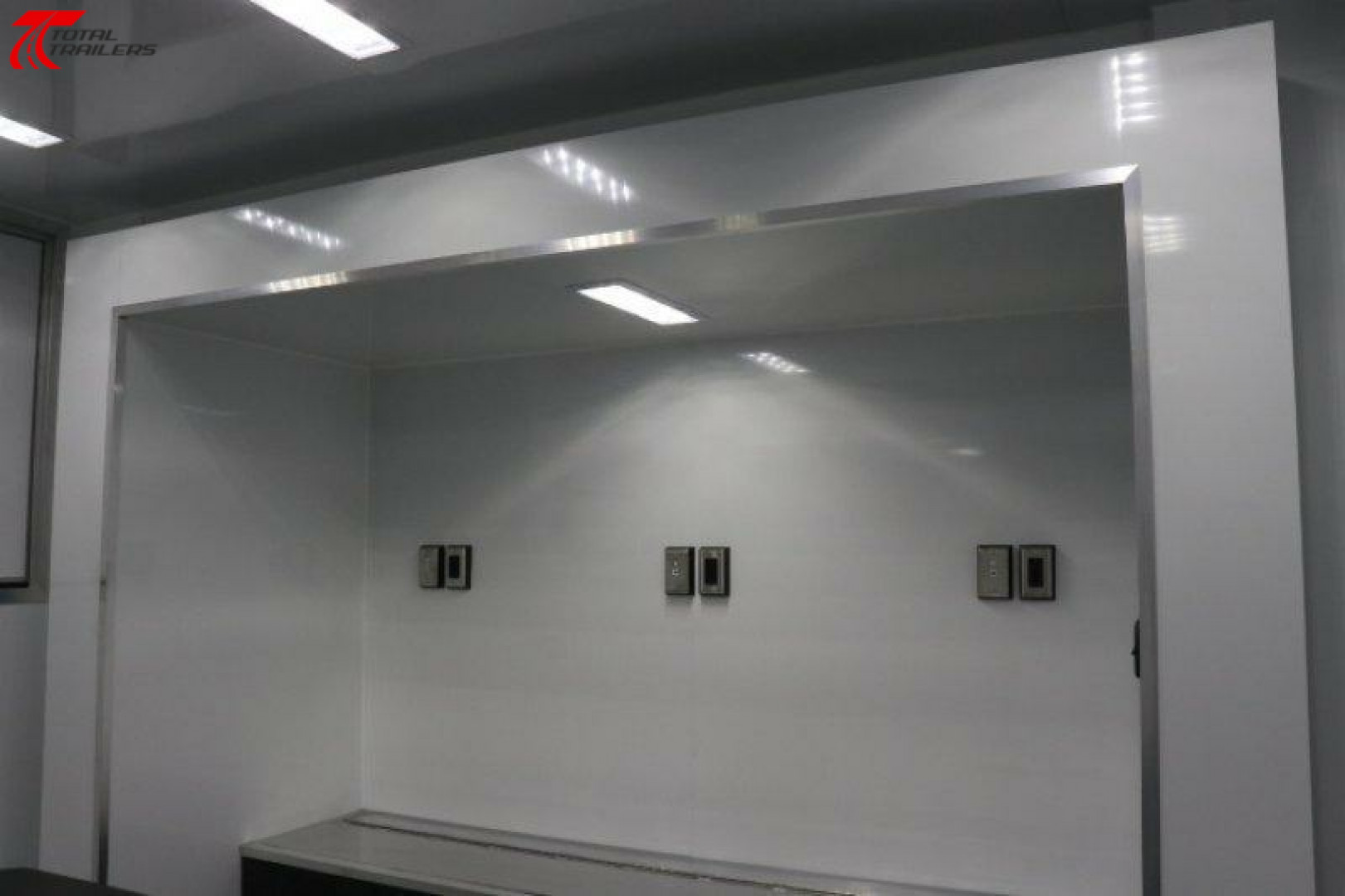 New Gooseneck Mobile Command Trailer w/ Mast Specialty Trailer