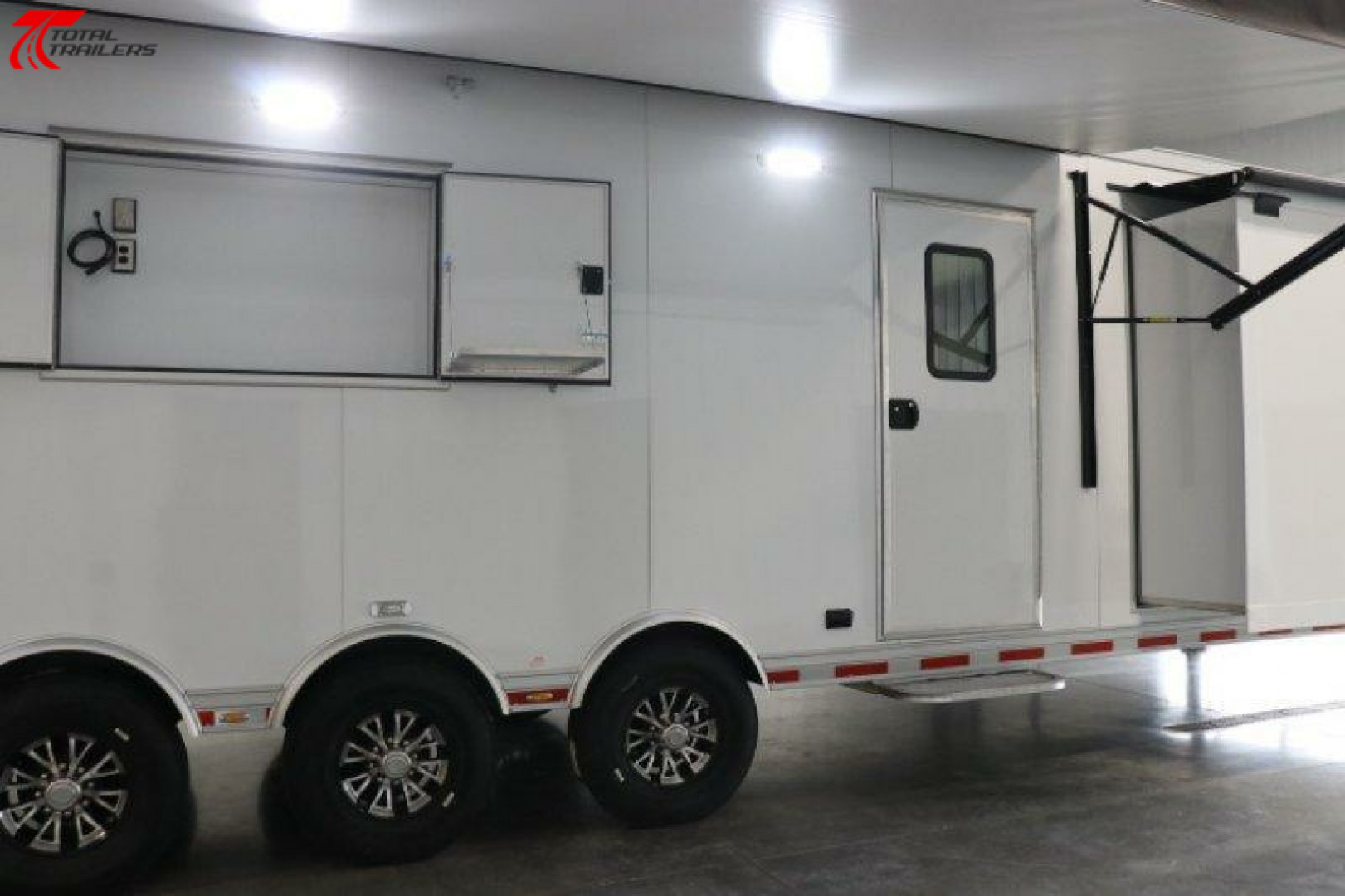 New Gooseneck Mobile Command Trailer w/ Mast Specialty Trailer