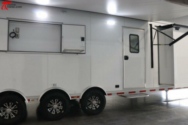 New Gooseneck Mobile Command Trailer w/ Mast Specialty Trailer