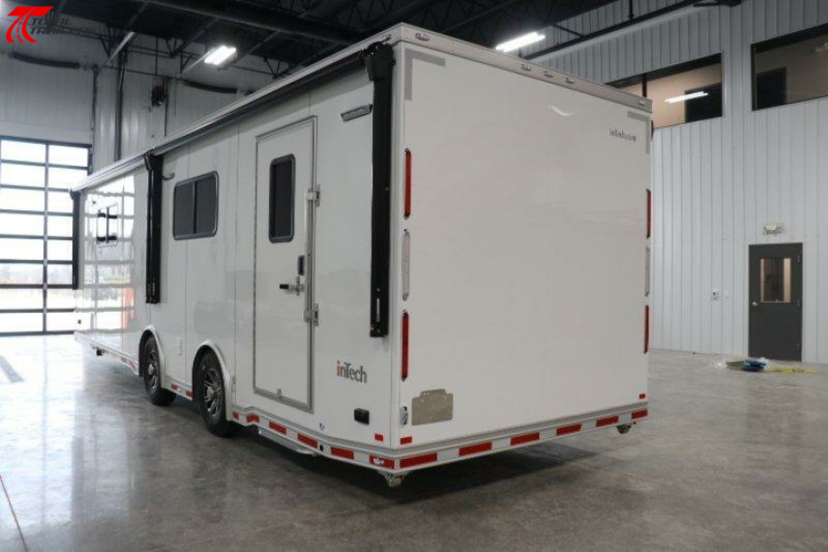 New 30' Command Trailer w/ Bathroom
