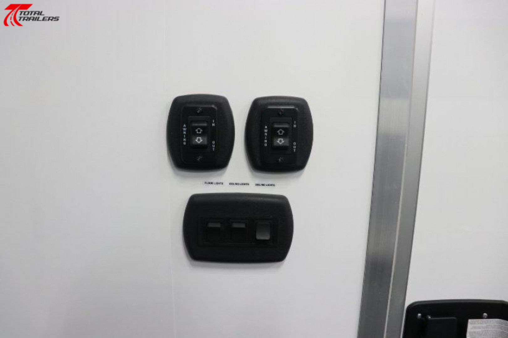 New 30' Command Trailer w/ Bathroom