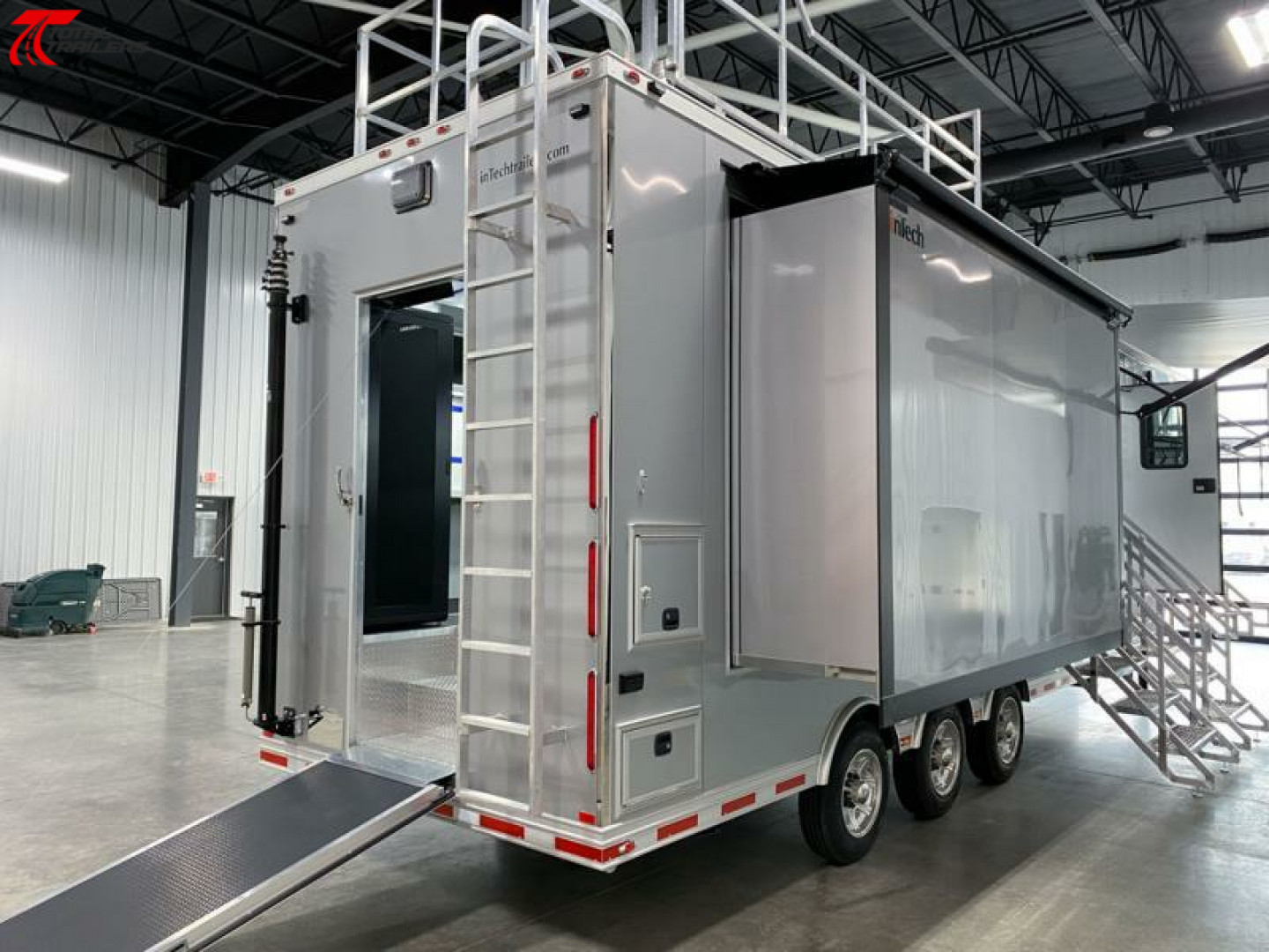 New Triple Slideout Mobile Command Trailer