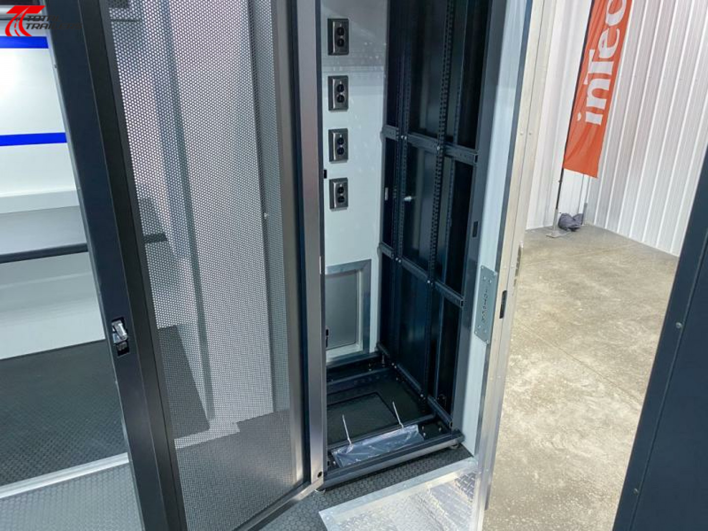 New Triple Slideout Mobile Command Trailer