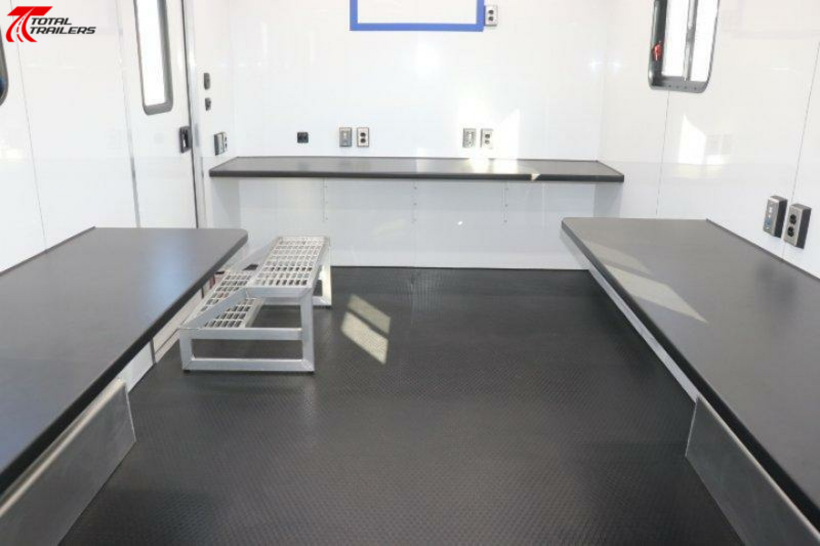 New CAL Fire 40' Command Response Office Trailer