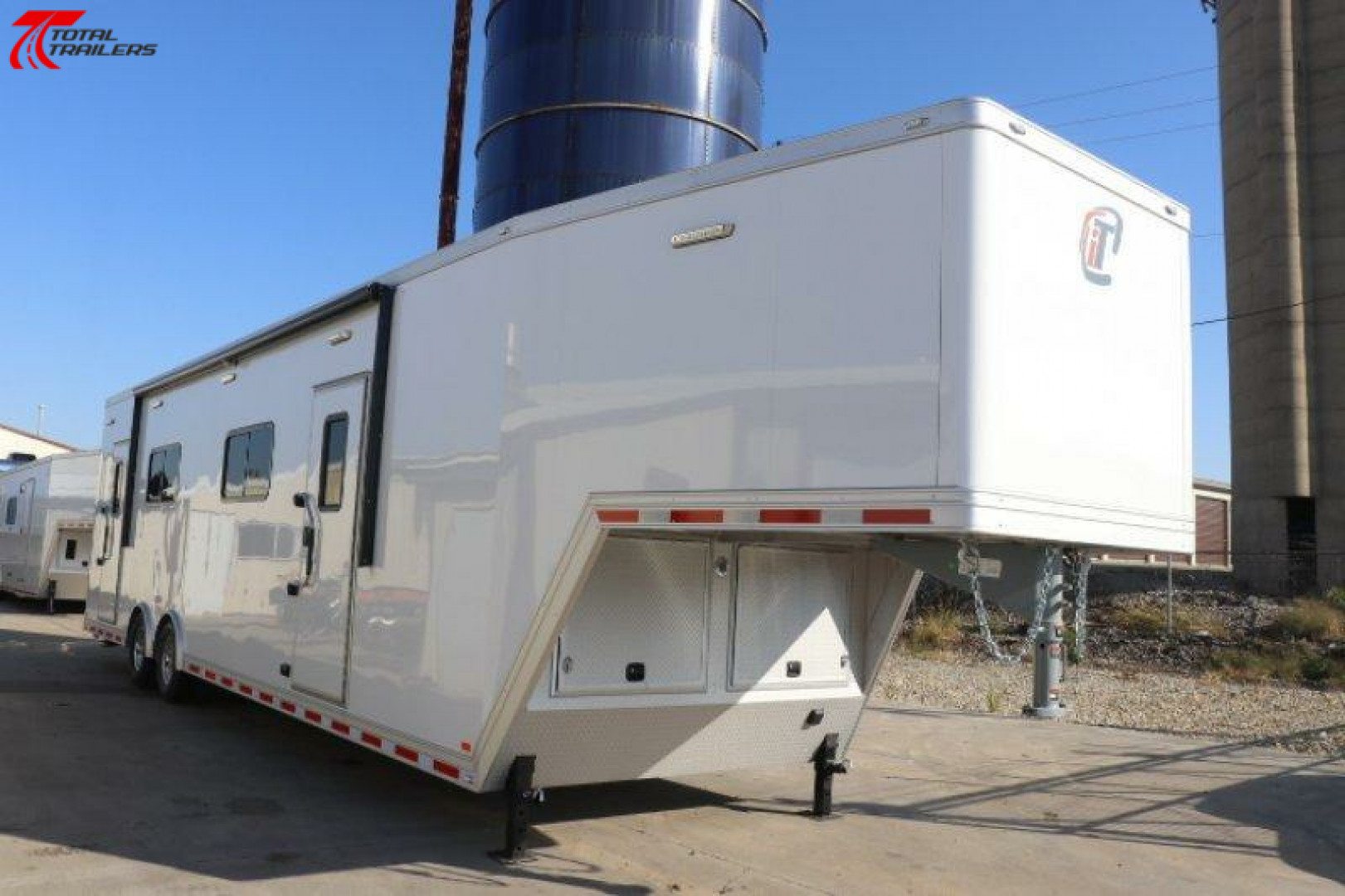 New CAL Fire 40' Command Response Office Trailer