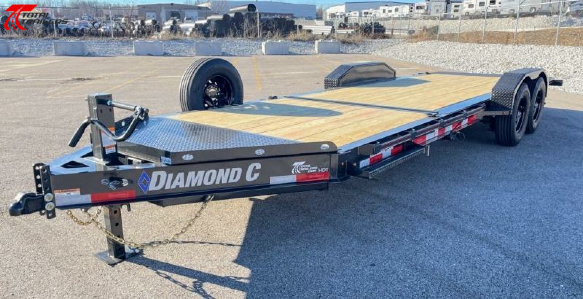 New CLEARANCE Diamond C HDT207 22' Tilt 14.9K (GVWR) Equipment Trailer