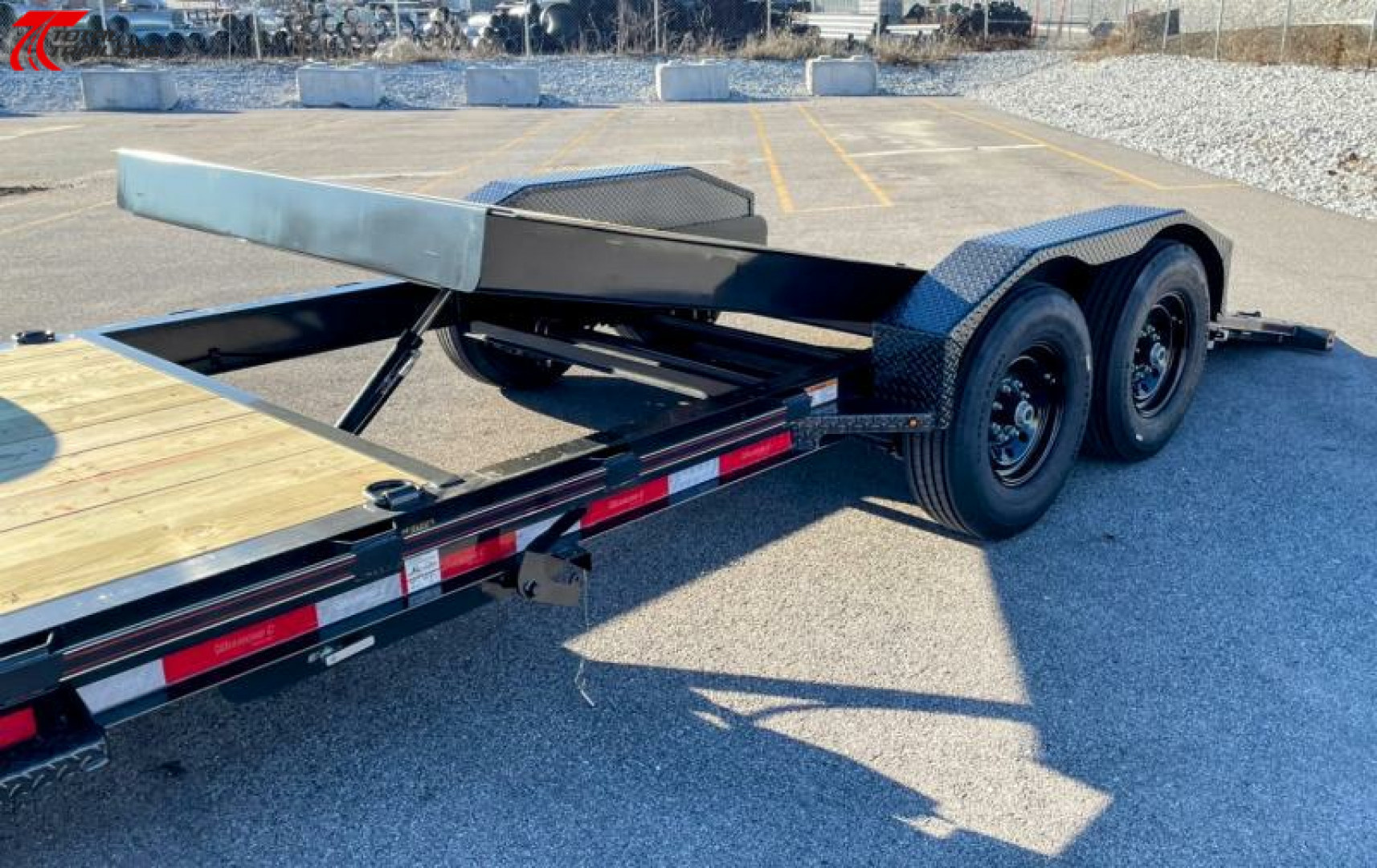 New CLEARANCE Diamond C HDT207 22' Tilt 14.9K (GVWR) Equipment Trailer