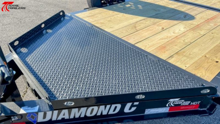 New CLEARANCE Diamond C HDT207 22' Tilt 14.9K (GVWR) Equipment Trailer