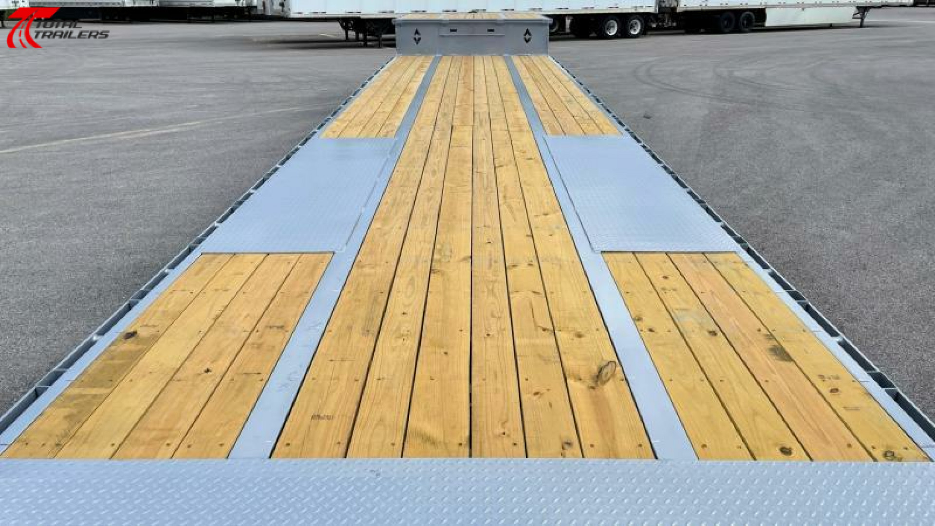 New (CLEARANCE) Diamond C Trailers SDX212 - 50' 25,900lb (GVWR) Max Ramps, Air-Ride, EOH Brakes Step Deck Flatbed Trailer