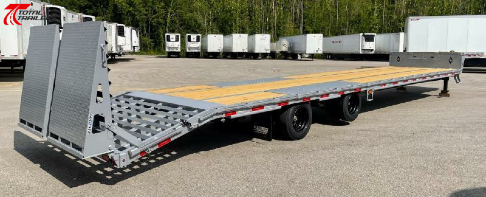 New (CLEARANCE) Diamond C Trailers SDX212 - 50' 25,900lb (GVWR) Max Ramps, Air-Ride, EOH Brakes Step Deck Flatbed Trailer
