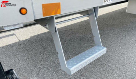 New (CLEARANCE) Diamond C Trailers SDX212 - 50' 25,900lb (GVWR) Max Ramps, Air-Ride, EOH Brakes Step Deck Flatbed Trailer