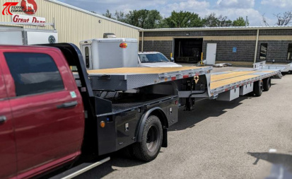 New (CLEARANCE) Diamond C Trailers SDX212 - 50' 25,900lb (GVWR) Max Ramps, Air-Ride, EOH Brakes Step Deck Flatbed Trailer
