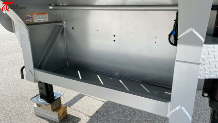 New (CLEARANCE) Diamond C Trailers SDX212 - 50' 25,900lb (GVWR) Max Ramps, Air-Ride, EOH Brakes Step Deck Flatbed Trailer