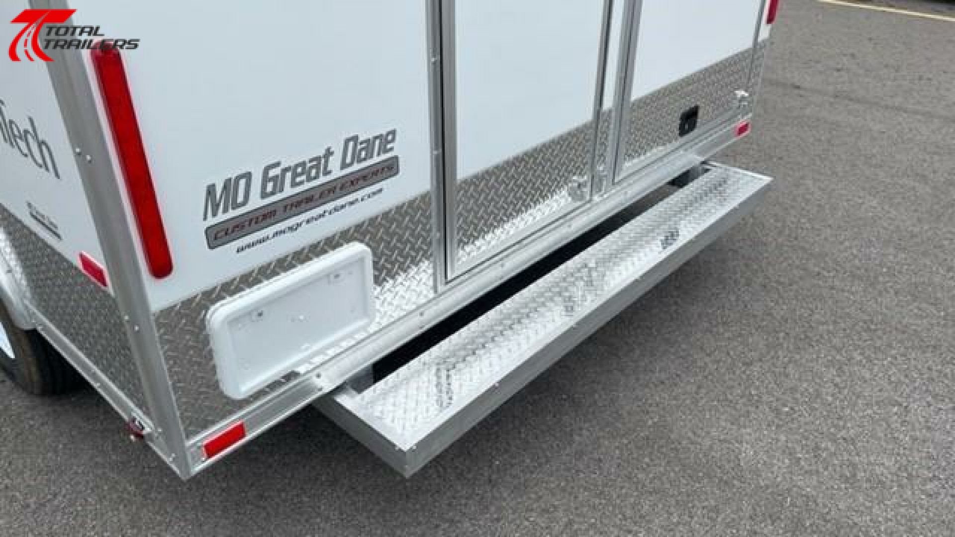 New Intech 8 X 12 Aluminum Fiber Optic Splicing Trailer w/ Generator