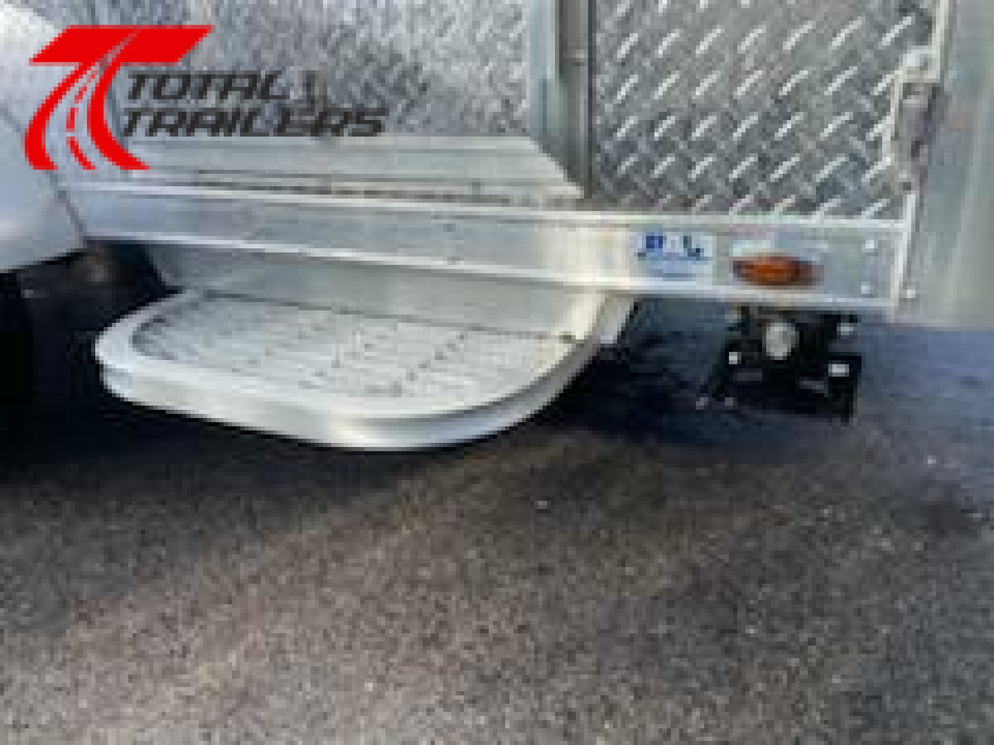 New Intech 7 X 12 Aluminum Fiber Optic Splicing Trailer