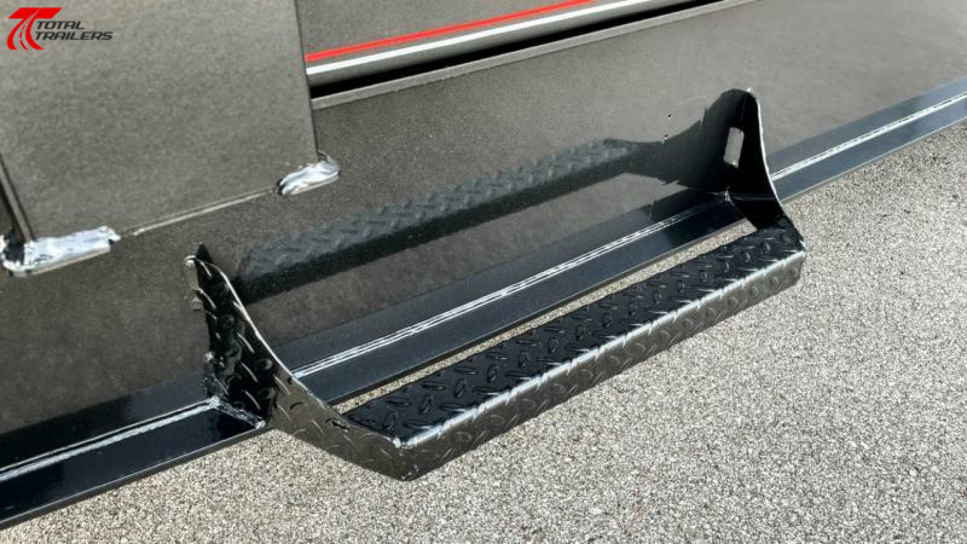 New Diamond C Trailers LPT 208 (18,000lb) GVWR GOOSENECK DUMP TRAILER