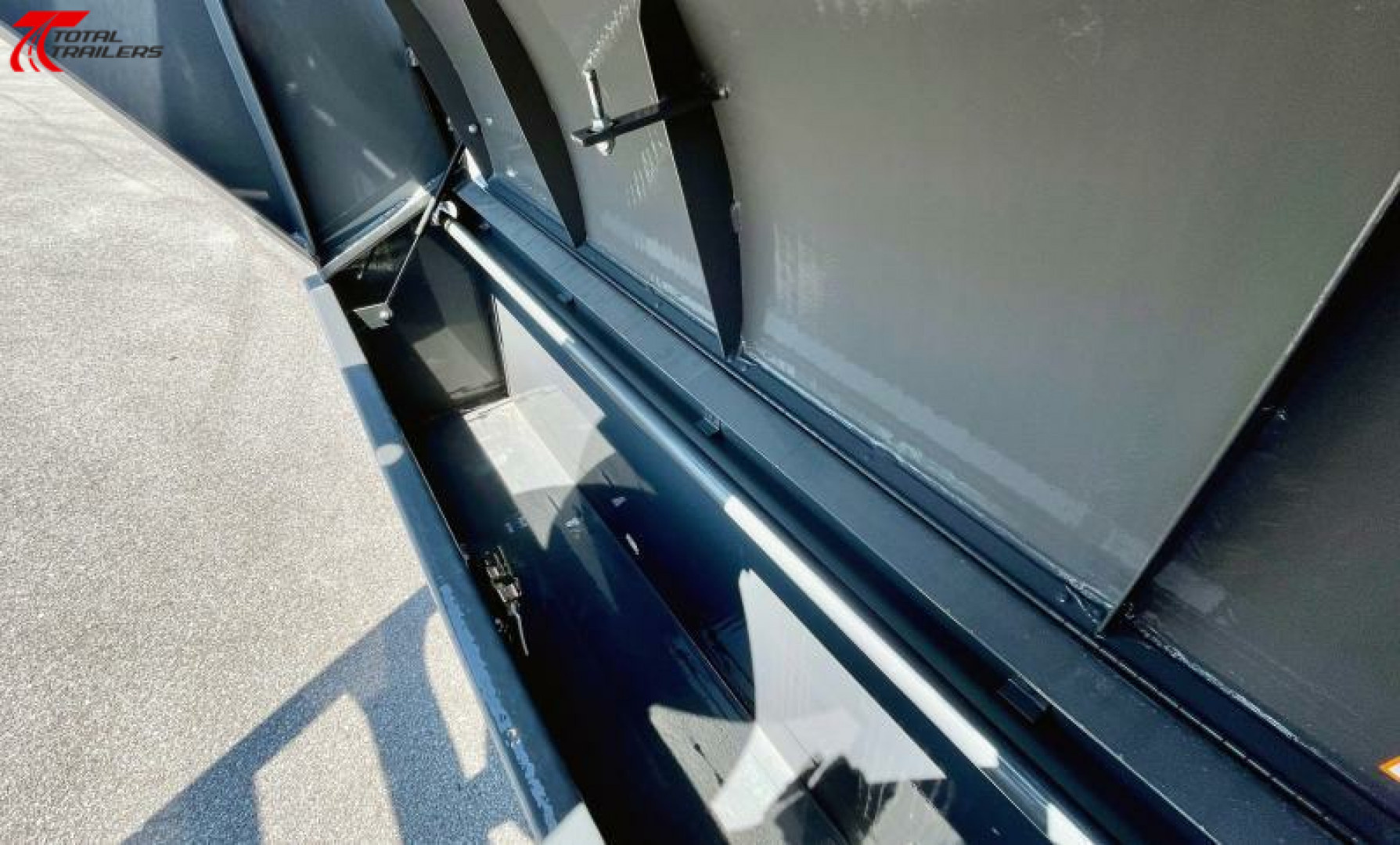 New Diamond C 44' Multi Vehicle Gooseneck Car Hauler Trailer MVC 210 GN 25,000LB