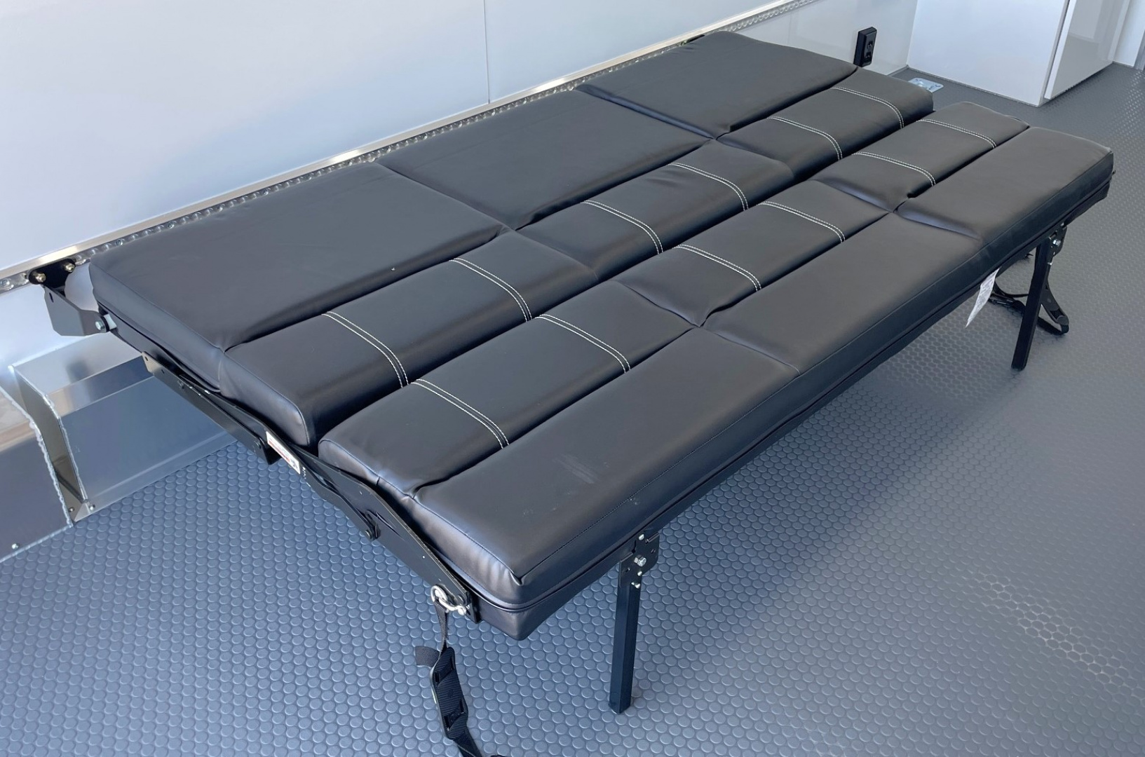 New 8.5 X 20 Office Trailer w/ Bathroom / 20' Command Trailer