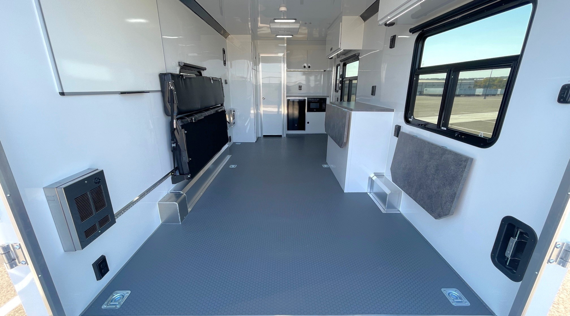 New 8.5 X 20 Office Trailer w/ Bathroom / 20' Command Trailer