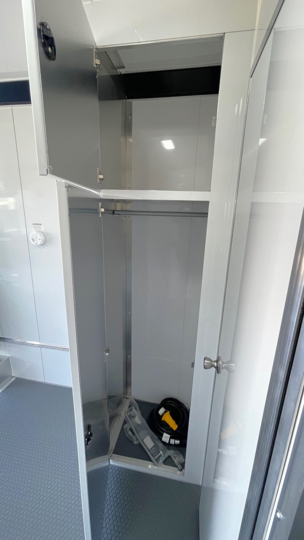 New 8.5 X 20 Office Trailer w/ Bathroom / 20' Command Trailer